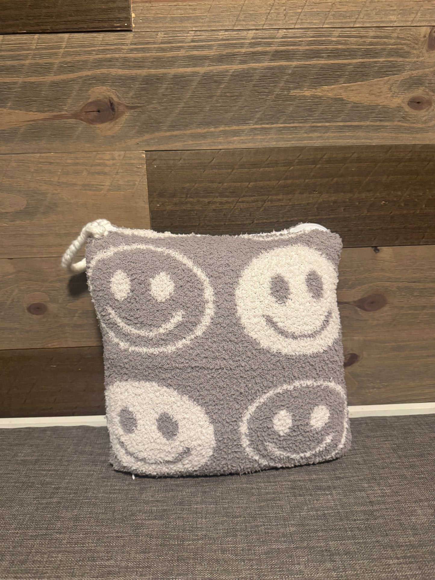 Gray Smile Blanket Pillow (50x60)