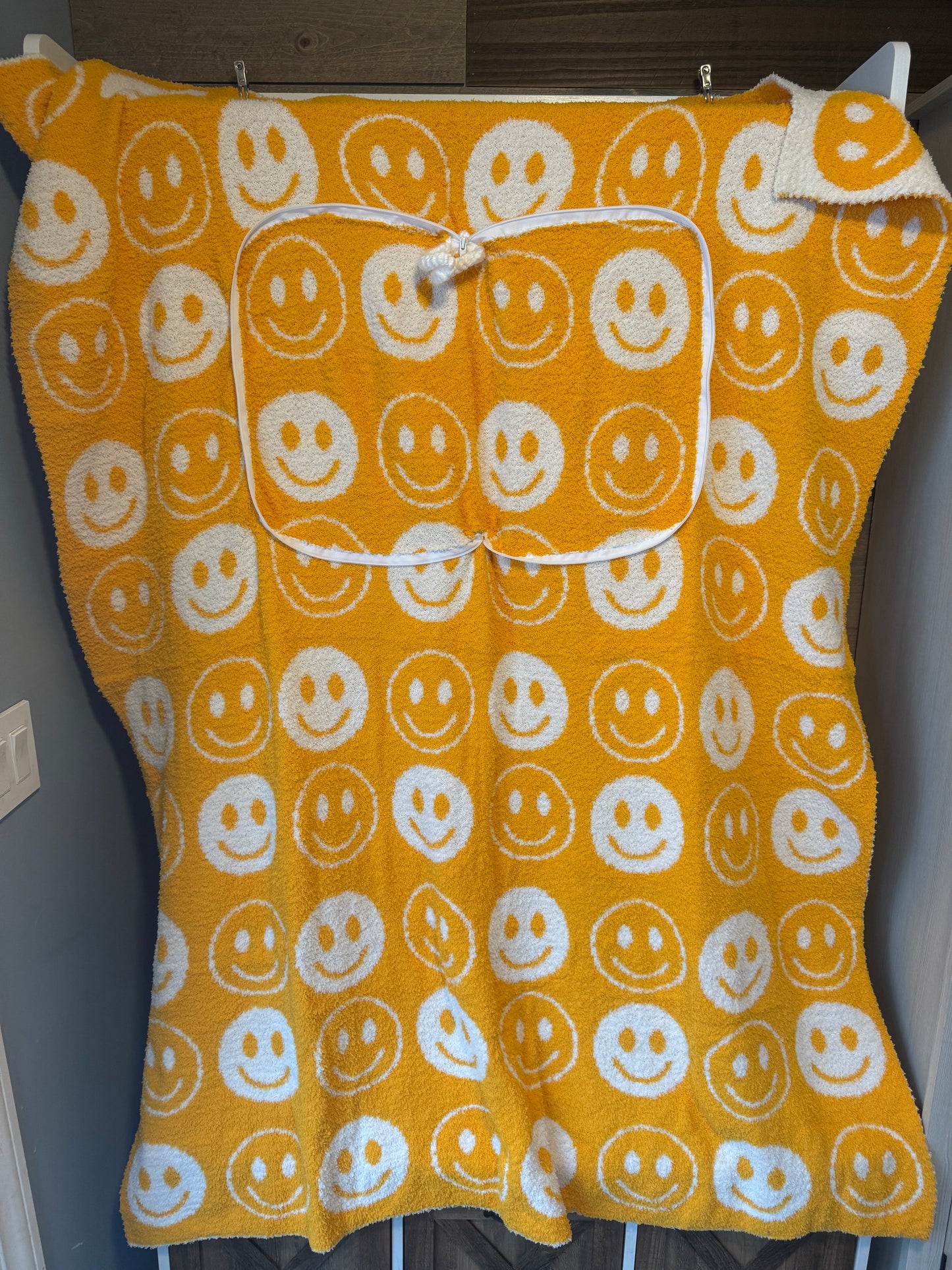 Golden Yellow Smile Blanket Pillow (50x60)