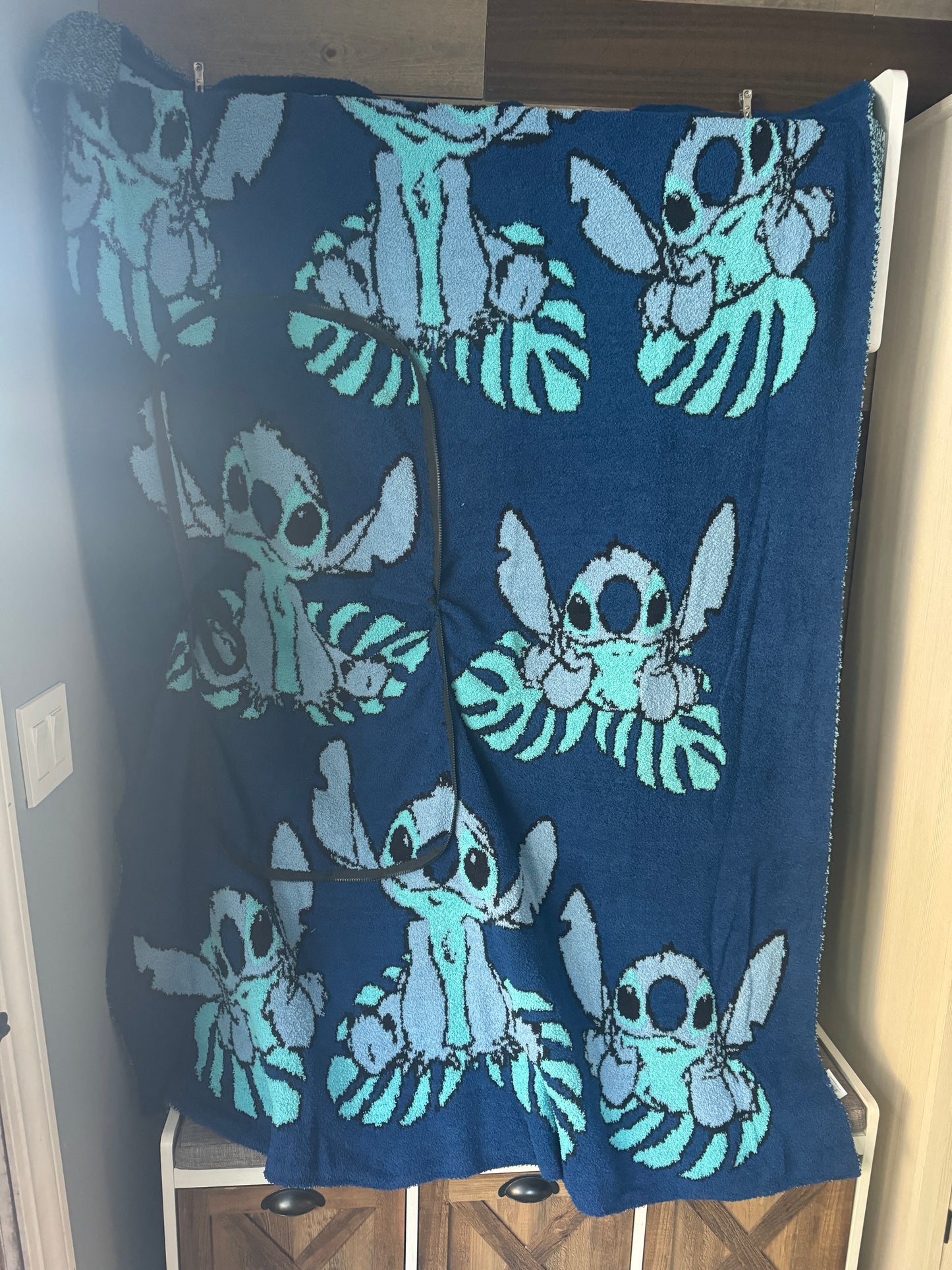 Stitch Blanket Pillow (50x70)