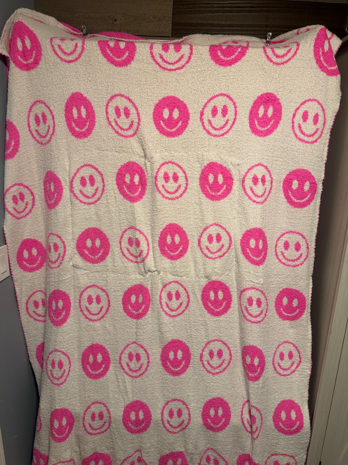 Pink Smile Blanket Pillow (50x60)