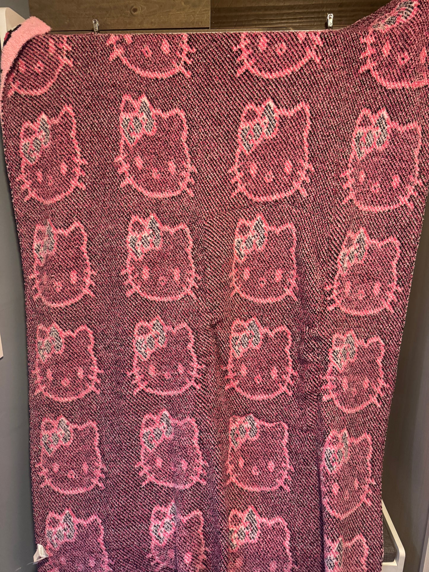 Hello Kitty Blanket Pillow (50x60)